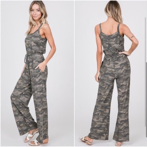 ⚫️ CLEARANCE ⚫️ Camouflage Jumpsuit - Picture 2 of 2